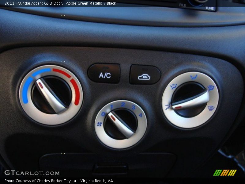 Controls of 2011 Accent GS 3 Door