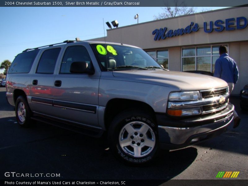 Silver Birch Metallic / Gray/Dark Charcoal 2004 Chevrolet Suburban 1500