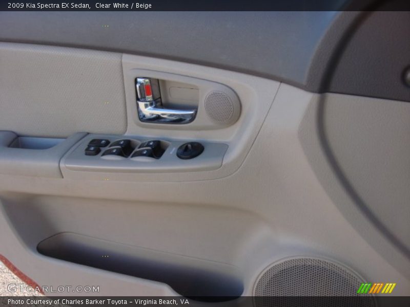 Clear White / Beige 2009 Kia Spectra EX Sedan