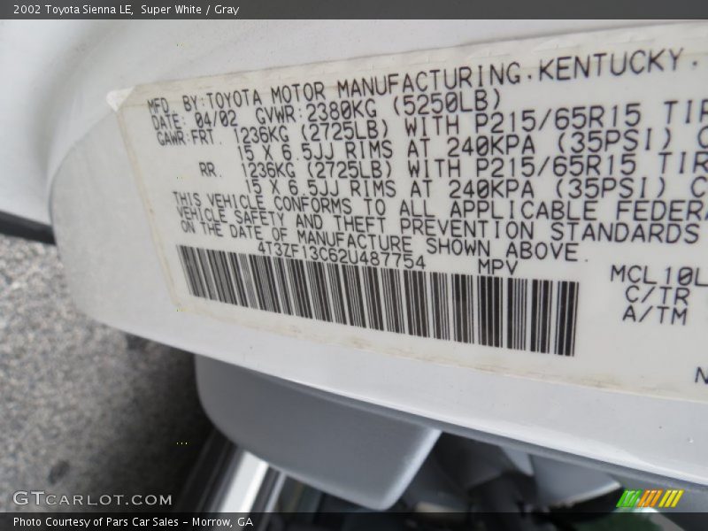 Super White / Gray 2002 Toyota Sienna LE