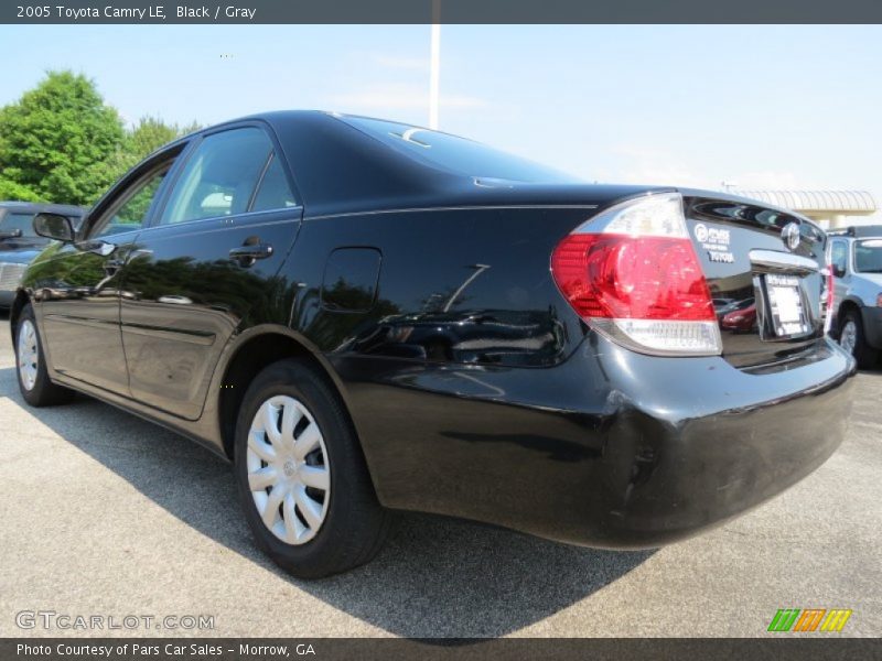 Black / Gray 2005 Toyota Camry LE