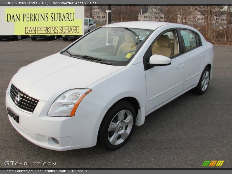 Fresh Powder White / Beige 2009 Nissan Sentra 2.0 S
