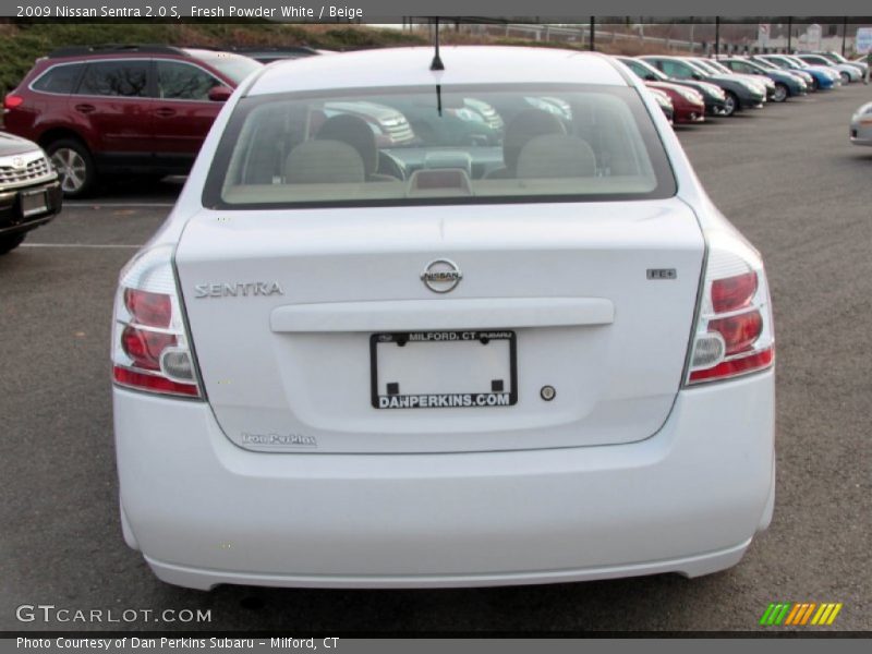 Fresh Powder White / Beige 2009 Nissan Sentra 2.0 S