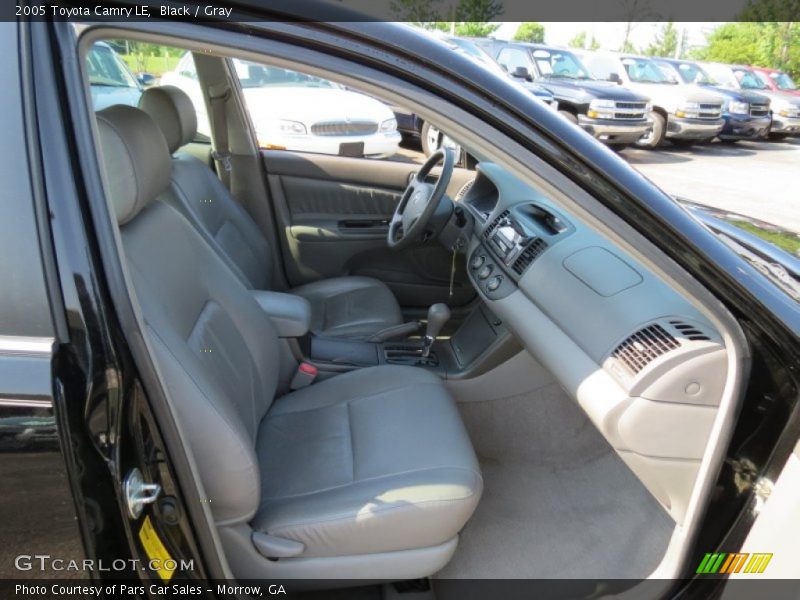 Black / Gray 2005 Toyota Camry LE