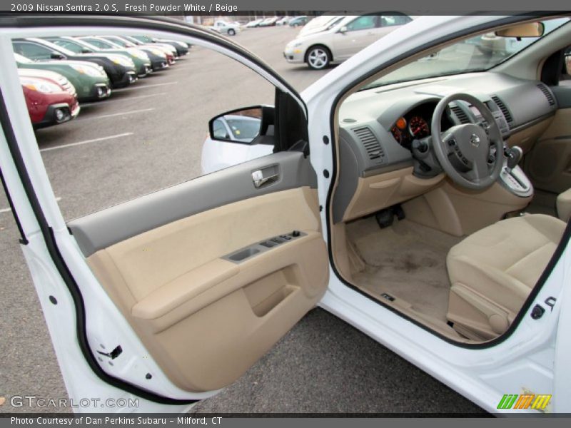 Fresh Powder White / Beige 2009 Nissan Sentra 2.0 S