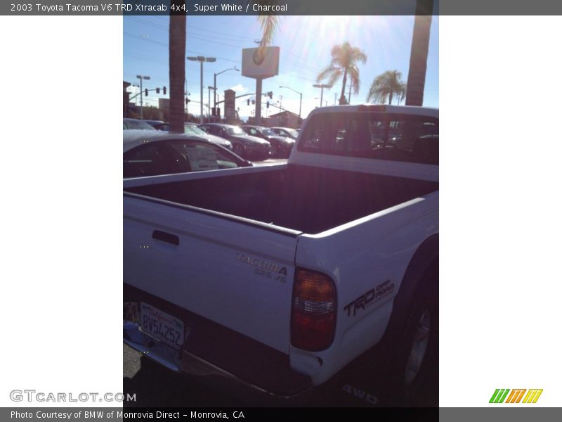 Super White / Charcoal 2003 Toyota Tacoma V6 TRD Xtracab 4x4