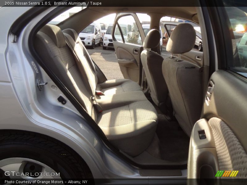 Brilliant Aluminum / Taupe 2005 Nissan Sentra 1.8 S