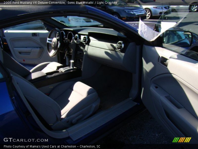 Sonic Blue Metallic / Light Graphite 2005 Ford Mustang V6 Deluxe Convertible