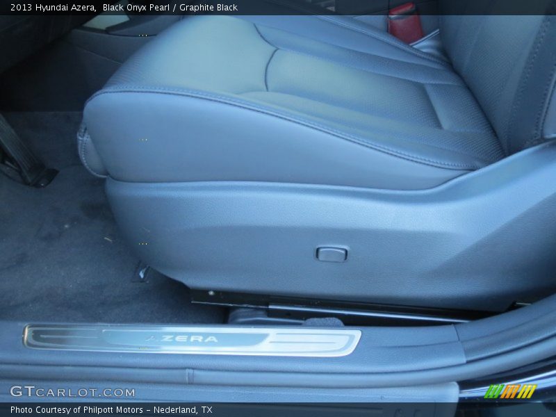 Black Onyx Pearl / Graphite Black 2013 Hyundai Azera