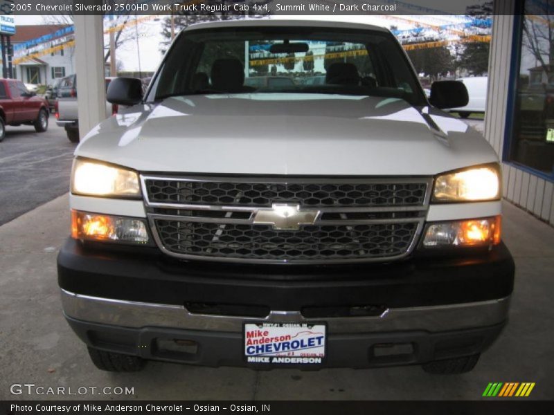 Summit White / Dark Charcoal 2005 Chevrolet Silverado 2500HD Work Truck Regular Cab 4x4