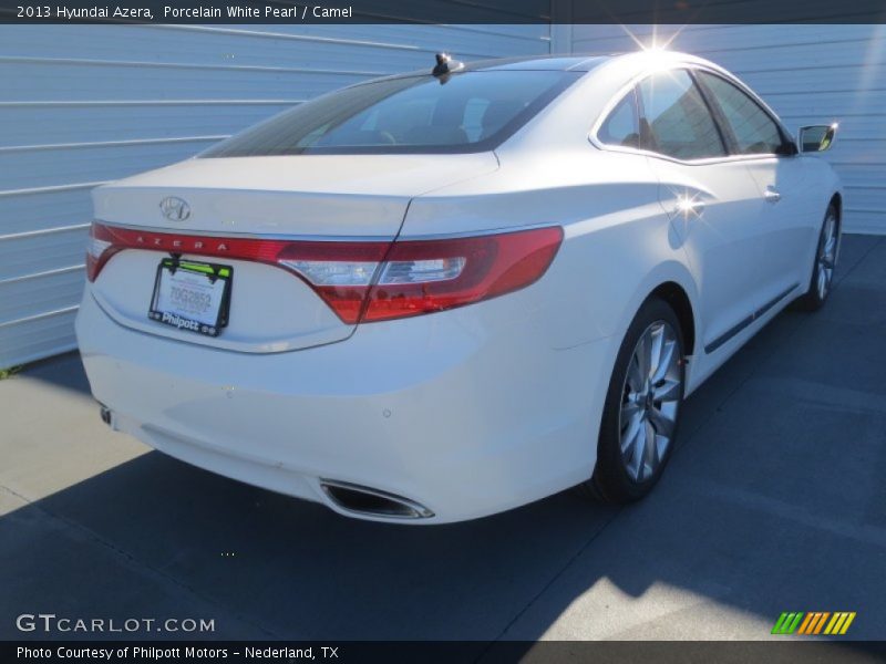 Porcelain White Pearl / Camel 2013 Hyundai Azera