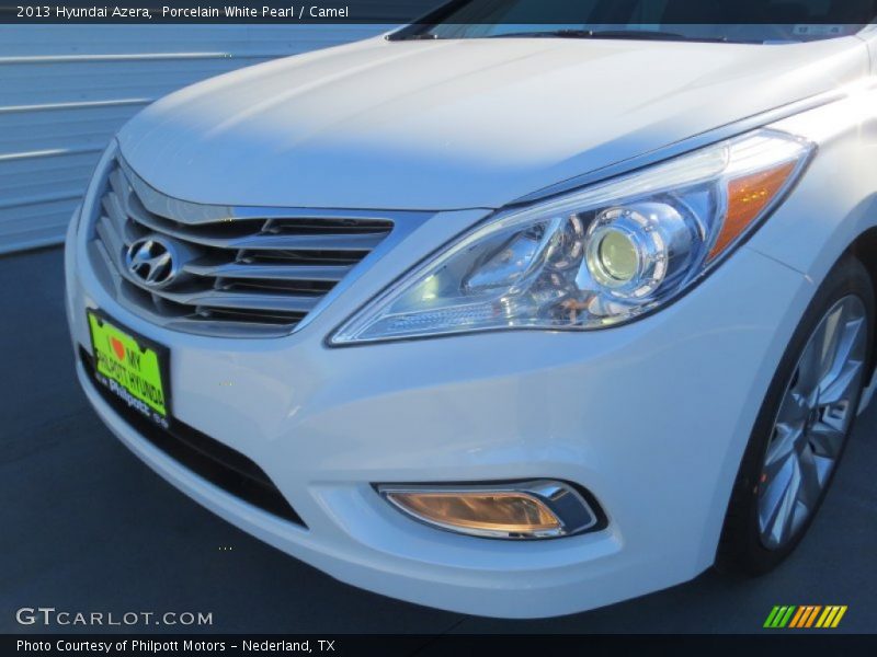 Porcelain White Pearl / Camel 2013 Hyundai Azera