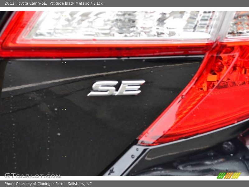 Attitude Black Metallic / Black 2012 Toyota Camry SE