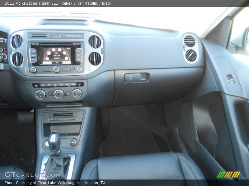 Reflex Silver Metallic / Black 2013 Volkswagen Tiguan SEL