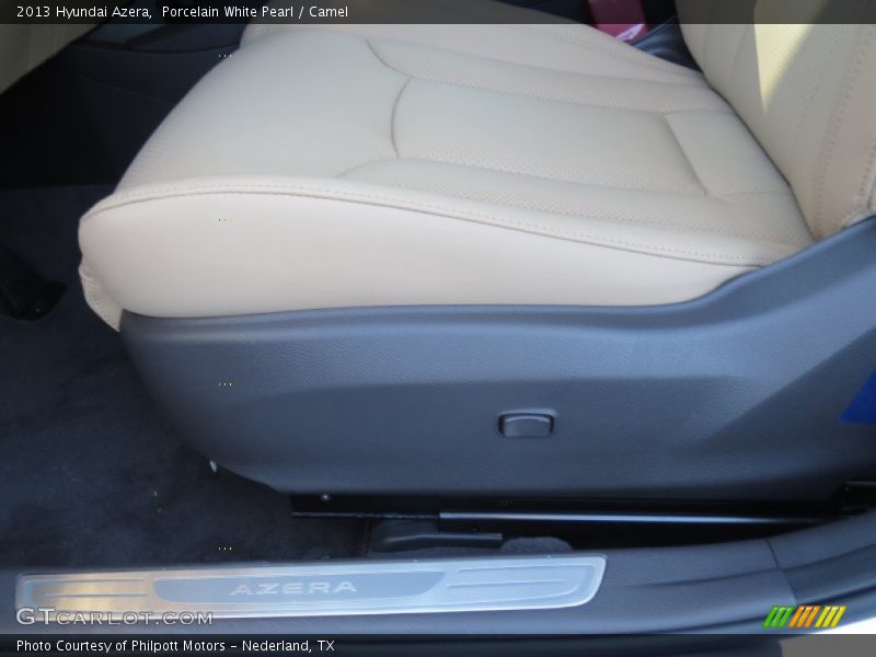 Porcelain White Pearl / Camel 2013 Hyundai Azera