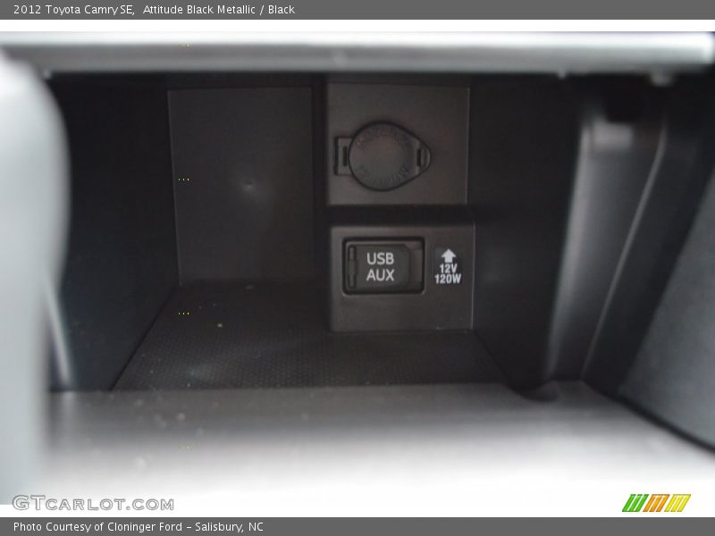Attitude Black Metallic / Black 2012 Toyota Camry SE