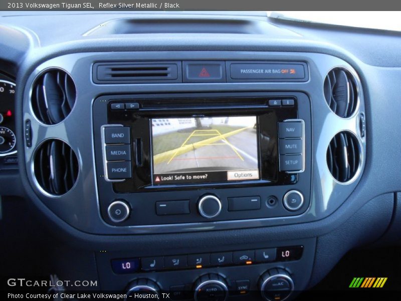 Reflex Silver Metallic / Black 2013 Volkswagen Tiguan SEL