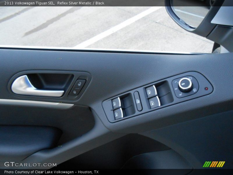 Controls of 2013 Tiguan SEL