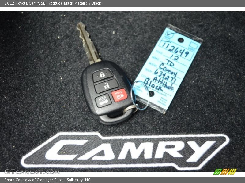 Attitude Black Metallic / Black 2012 Toyota Camry SE