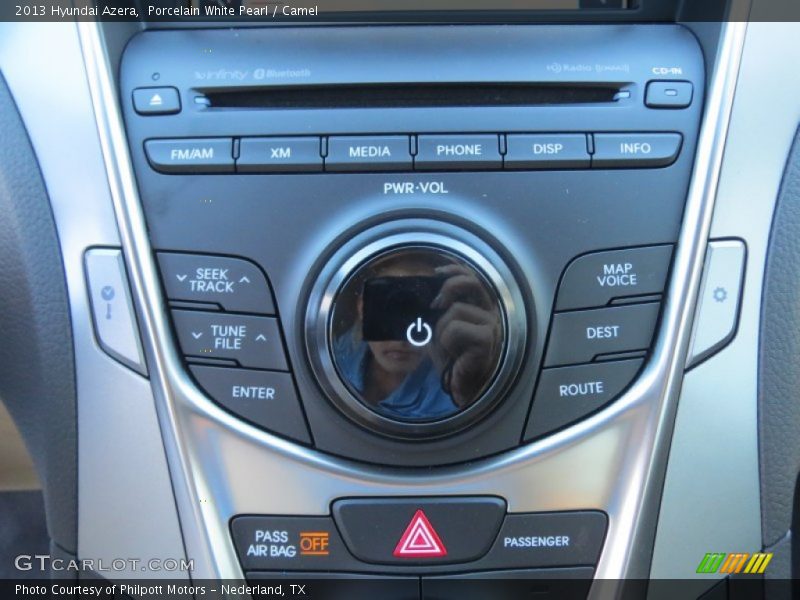 Controls of 2013 Azera 