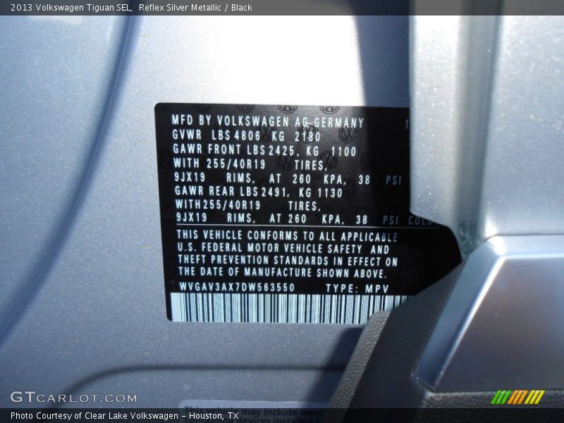 Reflex Silver Metallic / Black 2013 Volkswagen Tiguan SEL