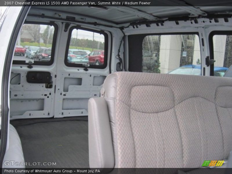 Summit White / Medium Pewter 2007 Chevrolet Express LS 1500 AWD Passenger Van