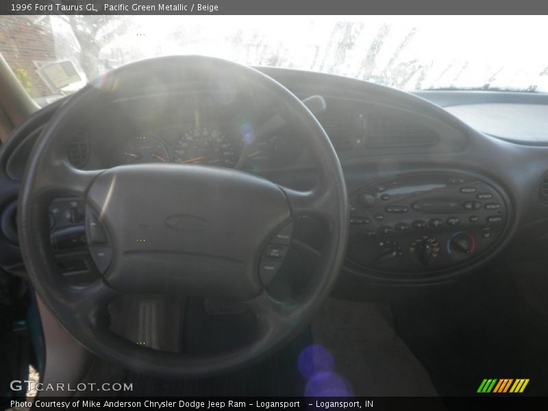 Pacific Green Metallic / Beige 1996 Ford Taurus GL