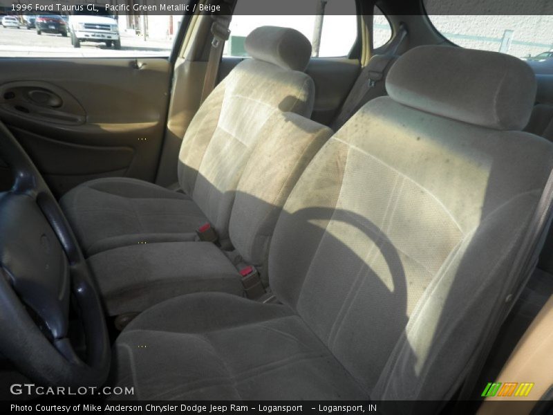 Front Seat of 1996 Taurus GL