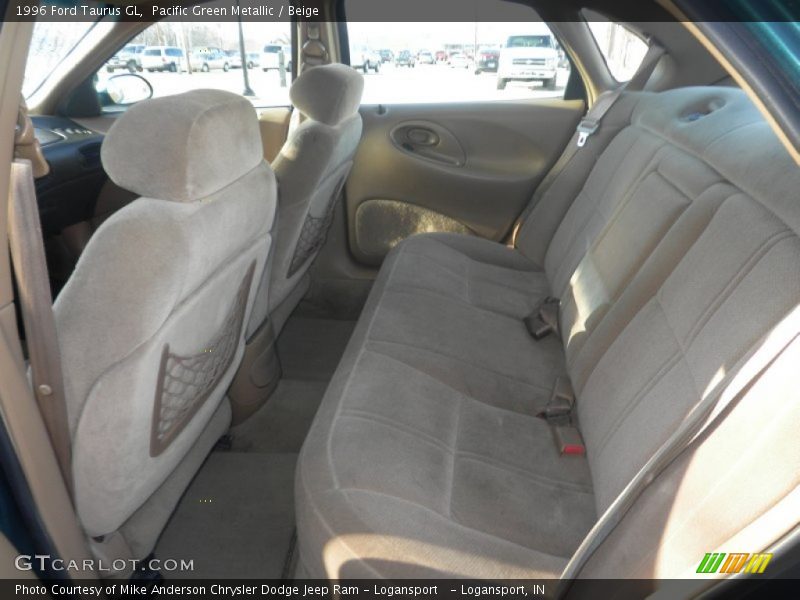 Rear Seat of 1996 Taurus GL