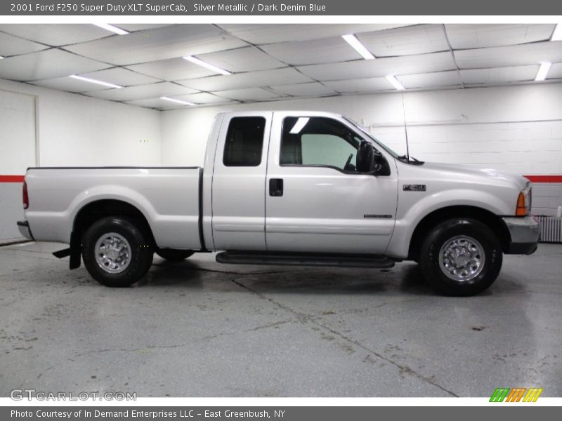 Silver Metallic / Dark Denim Blue 2001 Ford F250 Super Duty XLT SuperCab