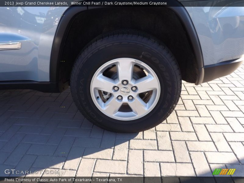 Winter Chill Pearl / Dark Graystone/Medium Graystone 2013 Jeep Grand Cherokee Laredo