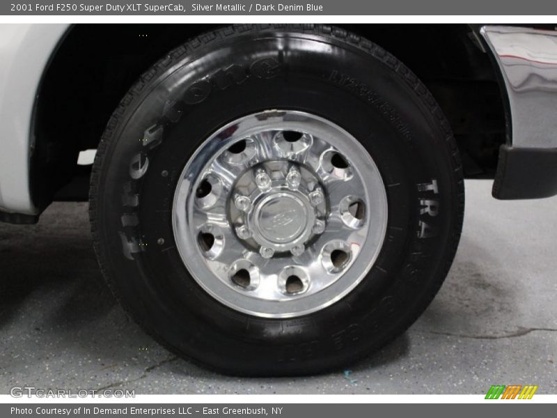 Silver Metallic / Dark Denim Blue 2001 Ford F250 Super Duty XLT SuperCab