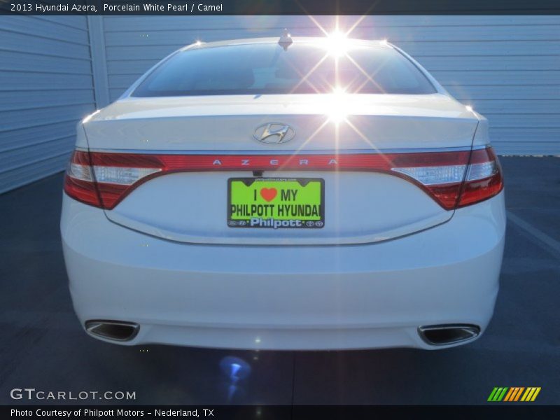 Porcelain White Pearl / Camel 2013 Hyundai Azera