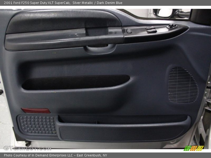 Door Panel of 2001 F250 Super Duty XLT SuperCab
