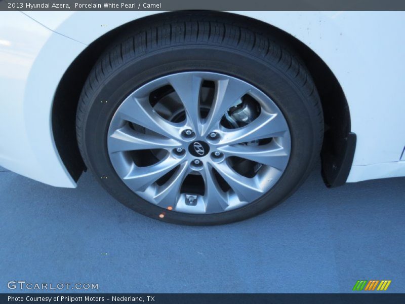 Porcelain White Pearl / Camel 2013 Hyundai Azera
