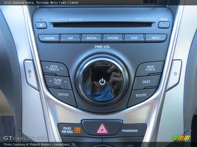 Controls of 2013 Azera 