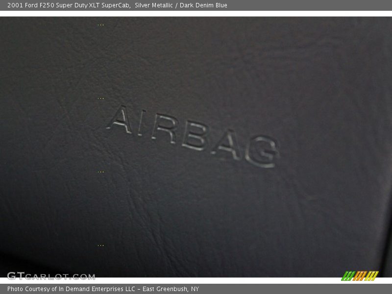 Silver Metallic / Dark Denim Blue 2001 Ford F250 Super Duty XLT SuperCab