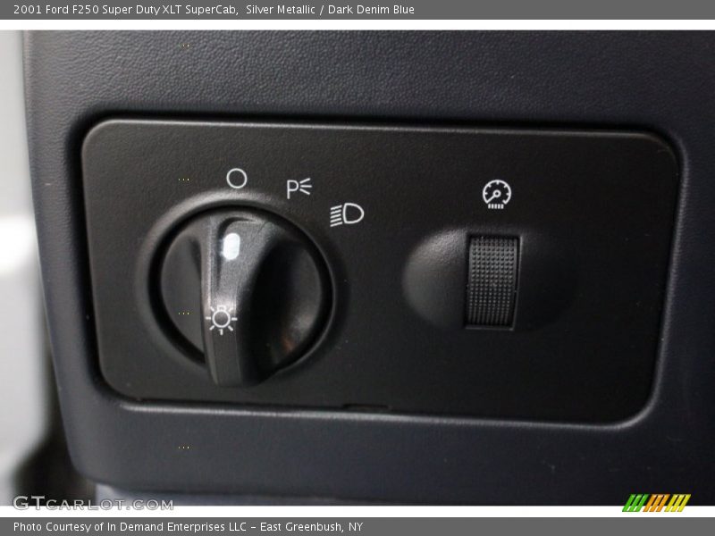 Controls of 2001 F250 Super Duty XLT SuperCab