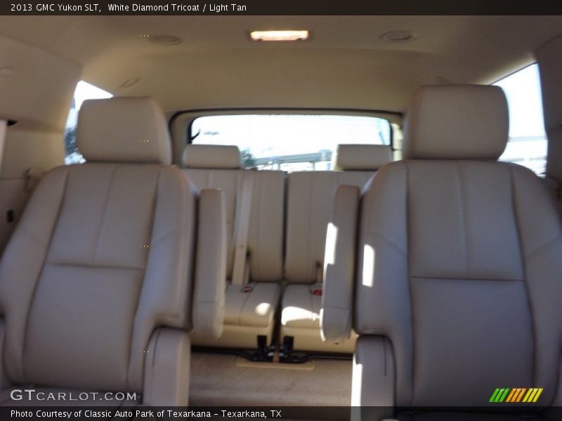 White Diamond Tricoat / Light Tan 2013 GMC Yukon SLT