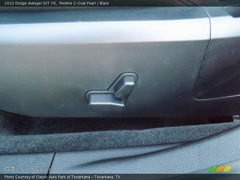 Redline 2-Coat Pearl / Black 2013 Dodge Avenger SXT V6