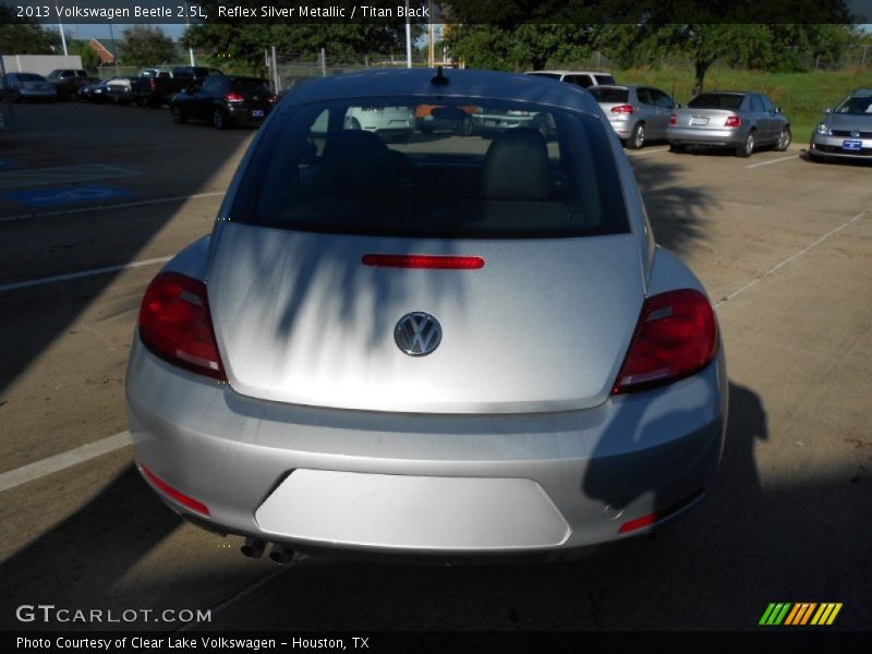 Reflex Silver Metallic / Titan Black 2013 Volkswagen Beetle 2.5L