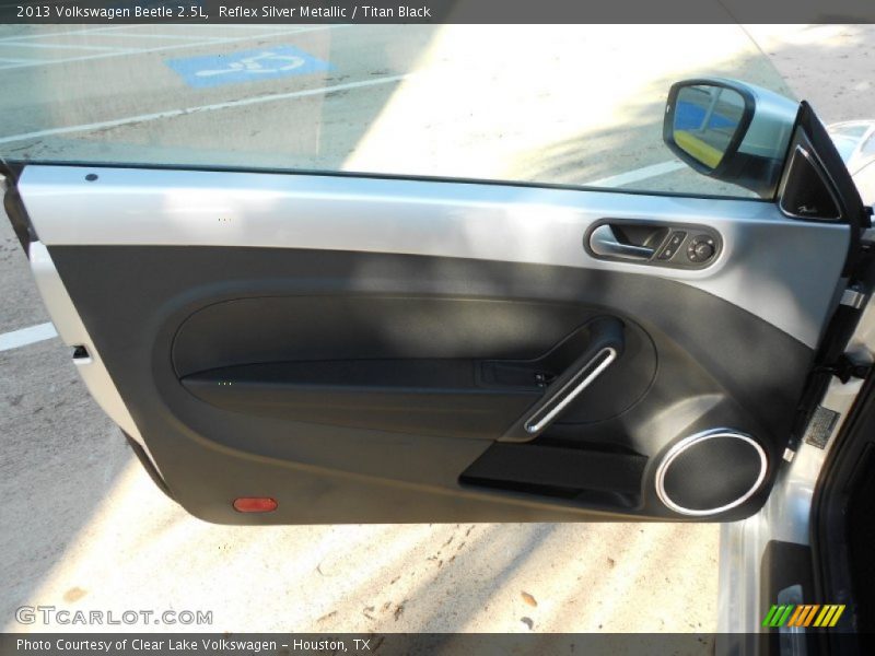 Reflex Silver Metallic / Titan Black 2013 Volkswagen Beetle 2.5L