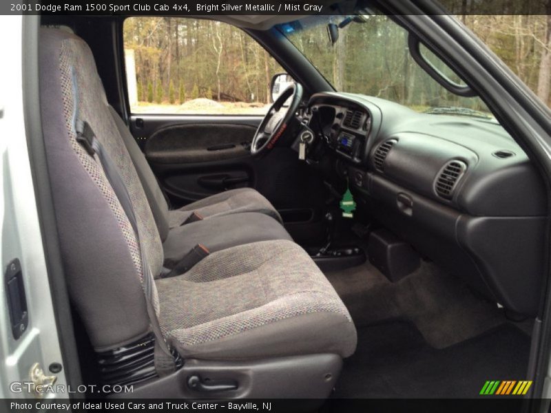 Bright Silver Metallic / Mist Gray 2001 Dodge Ram 1500 Sport Club Cab 4x4