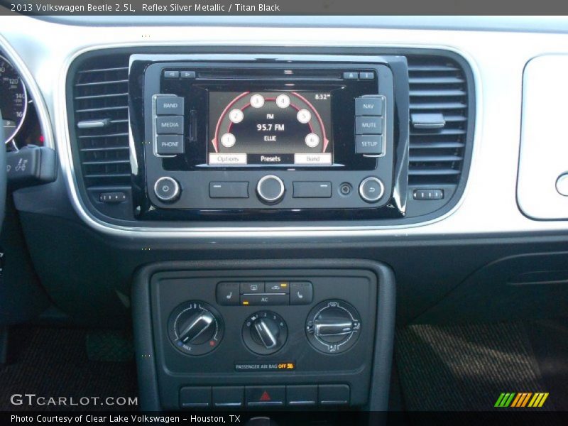 Reflex Silver Metallic / Titan Black 2013 Volkswagen Beetle 2.5L