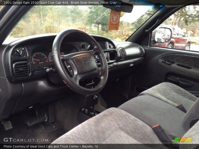 Bright Silver Metallic / Mist Gray 2001 Dodge Ram 1500 Sport Club Cab 4x4