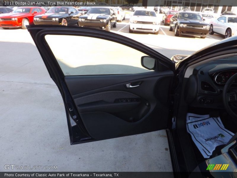 True Blue Pearl Coat / Black 2013 Dodge Dart Aero
