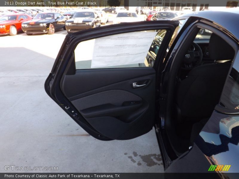 True Blue Pearl Coat / Black 2013 Dodge Dart Aero