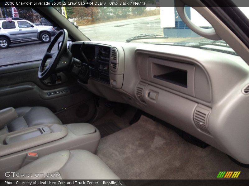 Dashboard of 2000 Silverado 3500 LS Crew Cab 4x4 Dually