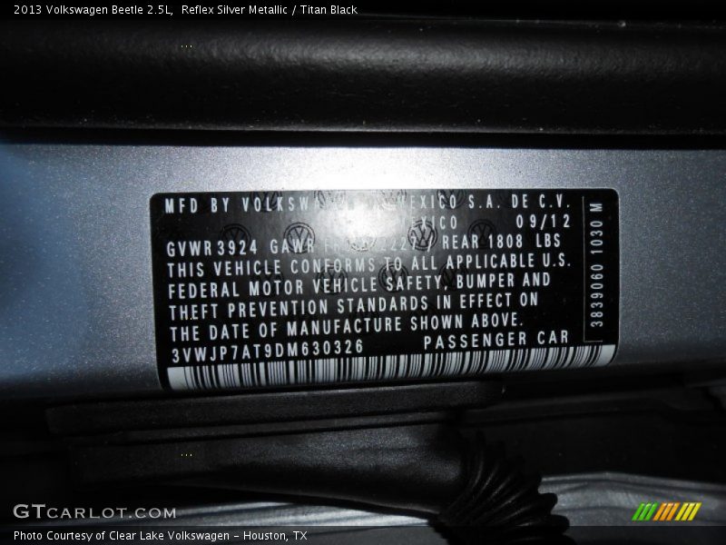 Reflex Silver Metallic / Titan Black 2013 Volkswagen Beetle 2.5L