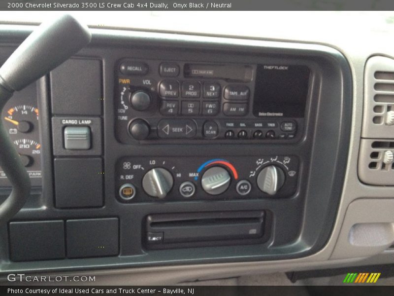 Controls of 2000 Silverado 3500 LS Crew Cab 4x4 Dually
